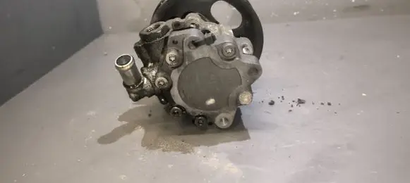 Audi A8 S8 D3 4E Power steering pump 4E0145155N