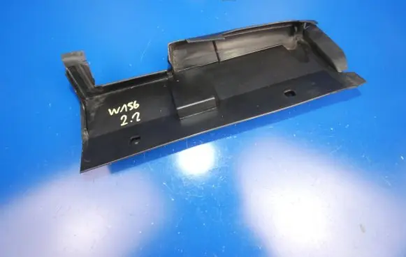 Mercedes-Benz GLA W156 X156 Intercooler air channel guide A2425050230 12523023D