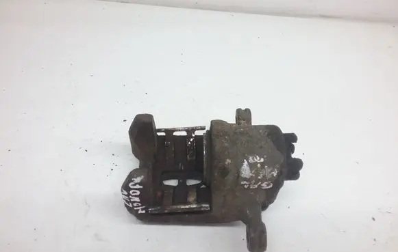 Honda CR-V Rear brake caliper