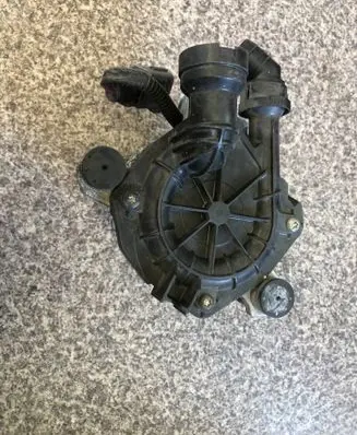 Aston Martin Vantage III Secondary air pump 6G339A486