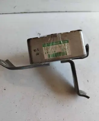 Toyota Avensis T250 Power steering control unit/module 8965005030