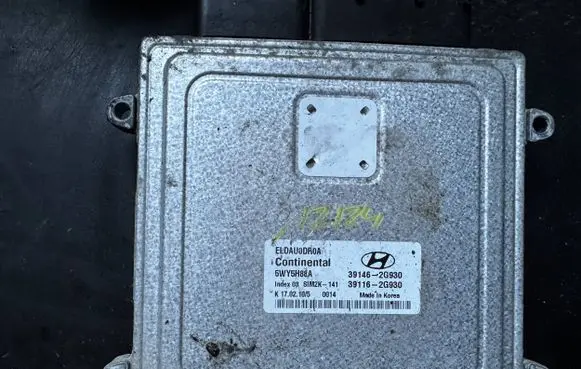 Hyundai ix35 Engine control unit/module 391462G930 5WY5H88A