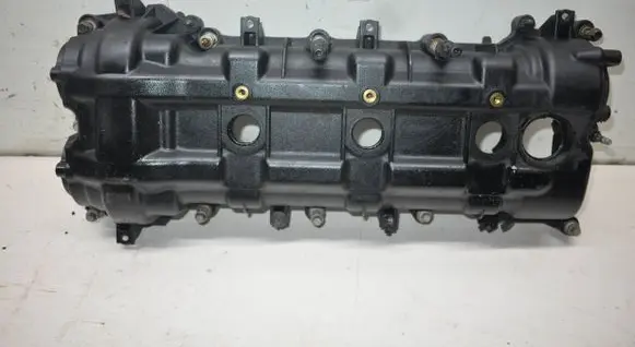 Chrysler Town u0026 Country V Rocker cam cover 05184068AI