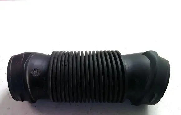 Citroen DS3 Air intake duct part 9684577280