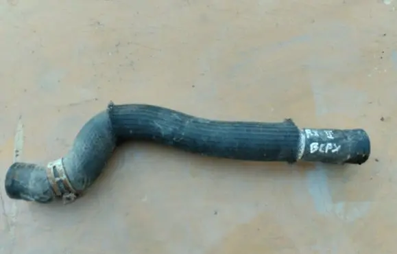 Lexus RX 330 - 350 - 400H Engine coolant pipe/hose 1657120080