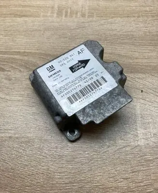 Opel Astra G Airbag control unit/module 90520841