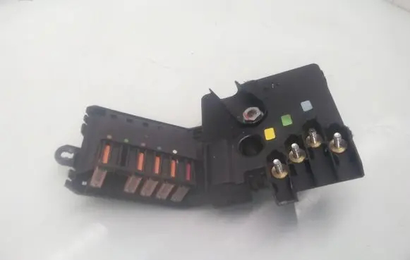 Mercedes-Benz E W211 Fuse module 013948371