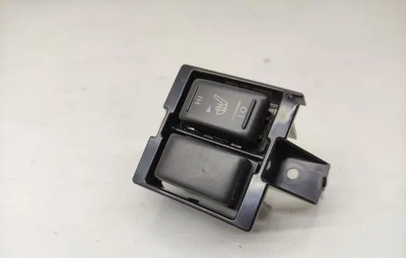 Nissan X-Trail T31 Seat heating switch