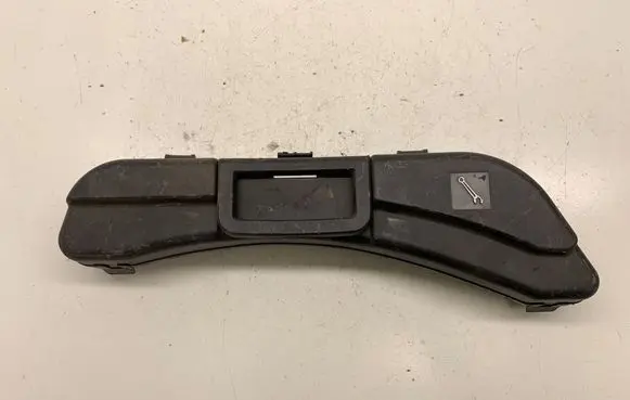 Audi A4 S4 B7 8E 8H Tool box 8E0012111 8E0805616B
