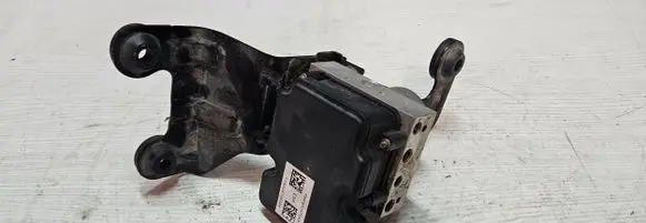 Chrysler Pacifica ABS Pump 68330875AA