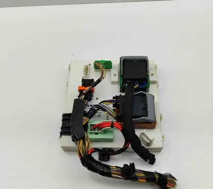 Volvo XC40 Central body control module 32320214 32320214AA