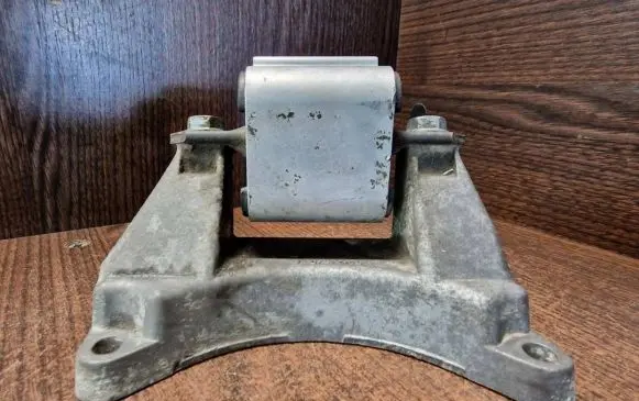 Gearbox mount