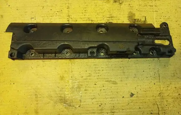 Rocker cam cover