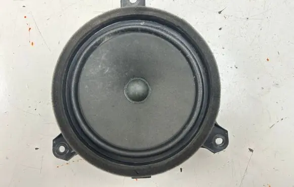 Toyota Hilux (AN120, AN130) Front door speaker 861600K430