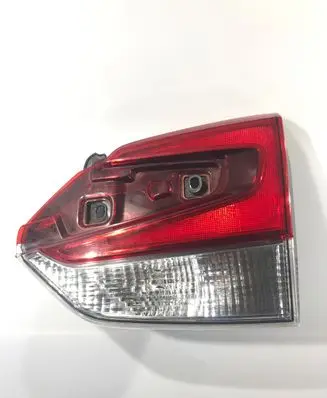 Subaru Forester SK Tailgate rear/tail lights 84251SJ000 84912SJ080