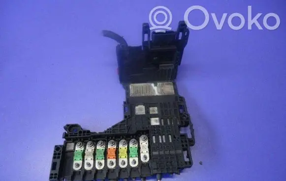 Peugeot 508 Fuse module 9665878080 0022661F01