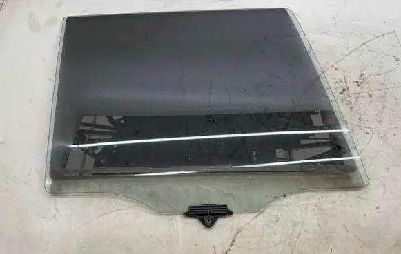 Hyundai Santa Fe Rear door window glass 43R000382 000382