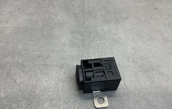 Audi Q5 SQ5 Battery relay fuse 4F0915519