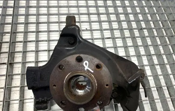 Opel Corsa E Front wheel hub spindle knuckle