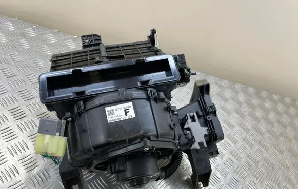Subaru Forester SH Interior heater climate box assembly 72210SC000