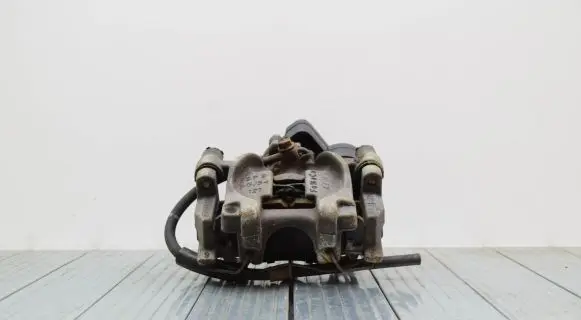 Ford Kuga II Rear brake caliper GV612D251A