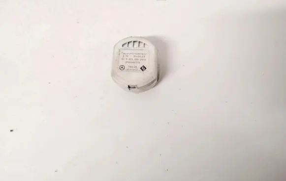 Mercedes-Benz C W203 Interior temperature sensor a2118300572 2941000378