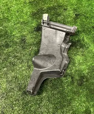 BMW X5 G05 Other engine bay part 7424943
