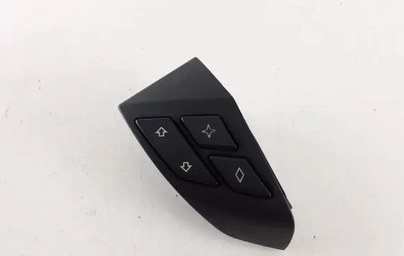 BMW 5 E60 E61 Steering wheel buttons/switches 6983284