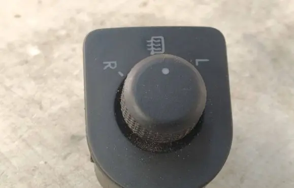 Volkswagen PASSAT B5.5 Wing mirror switch 1J1959565F