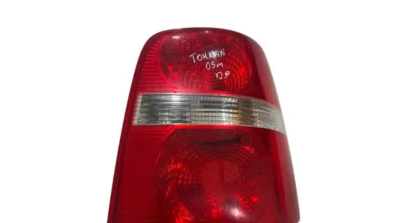 Volkswagen Touran I Rear/tail lights 1T0945096F 1T0945112B