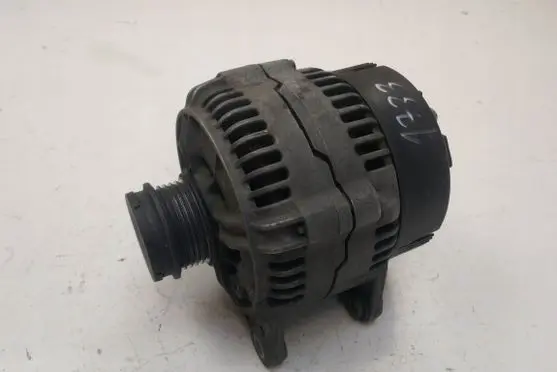 Audi A4 S4 B5 8D Generator/alternator