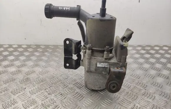 Peugeot 3008 I Power steering pump V29007061D