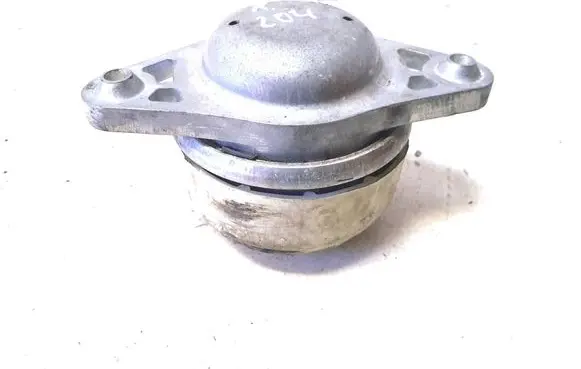 Mercedes-Benz C W204 Engine mount bracket A2042401517