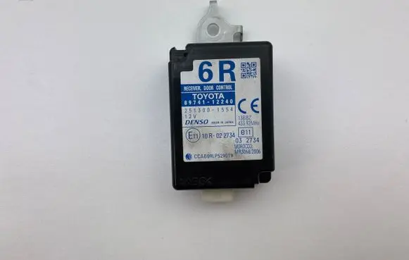 Toyota Corolla E140 E150 Door control unit/module 8974112240 2513001554