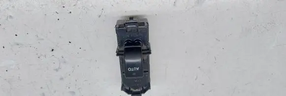 Toyota Avensis Verso Electric window control switch 8403044020 514777