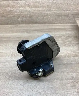 Toyota Corolla E120 E130 Rear door lock 4L1405