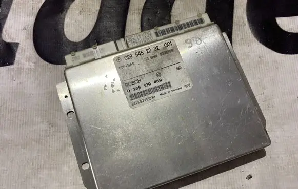 Mercedes-Benz E W210 ESP (stability system) control unit a0295452232