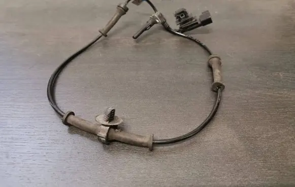 Chevrolet Corvette ABS brake wheel speed sensor 28666785