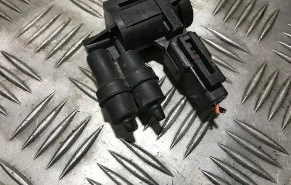 Ford Mondeo MK II EGR valve 92ab9h465aa 92ab-9h465-aa