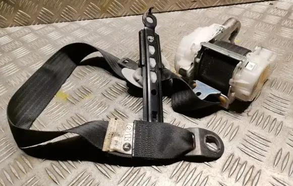 Lexus IS 220D-250-350 Front seatbelt 7M8750P