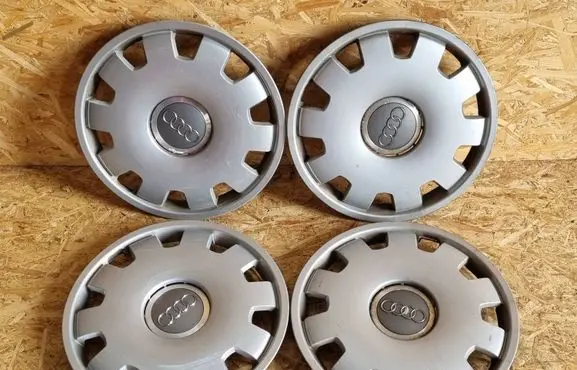 Audi A4 S4 B7 8E 8H R16 wheel hub/cap/trim 4B0601147D