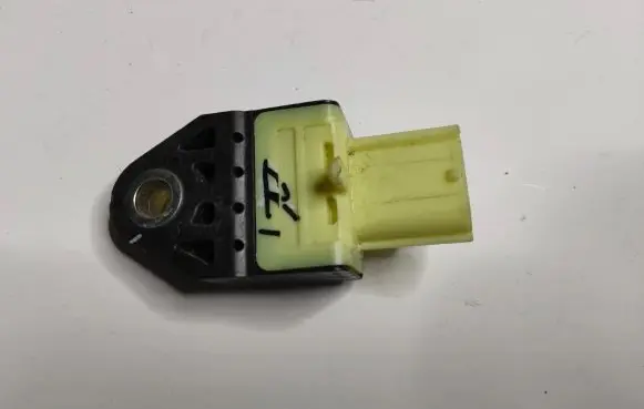 Toyota RAV 4 (XA30) Airbag deployment crash/impact sensor 8983133020 703417SRD