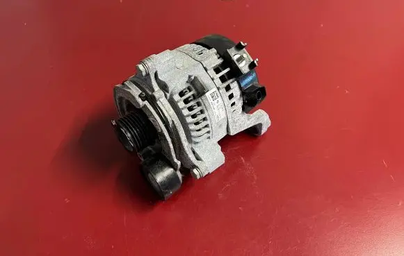 BMW X3 G01 Generator/alternator 8634166