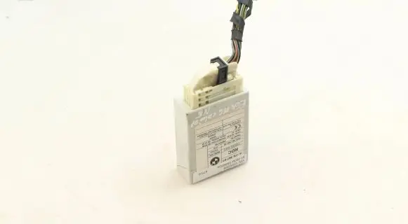 BMW 6 E63 E64 Tire pressure control unit 6778387 100061785 053100100305