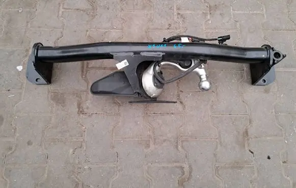BMW X1 U11 Tow bar 10069418006 1630482 V2323560