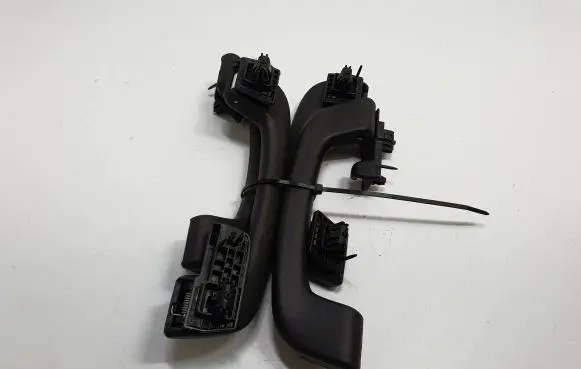 BMW X1 F48 F49 A set of handles for the ceiling 51168061360 51168061393 51168061394
