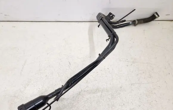 Ford Explorer VI Fuel tank filler neck pipe L1M39034 L1M39034AJ GYAYD