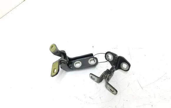 Rear door hinge set