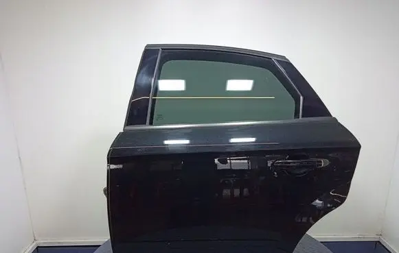 Ford Mondeo MK IV Rear door 