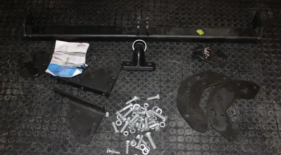 Nissan Navara D40 Tow bar set 433800 THULE BRINK
